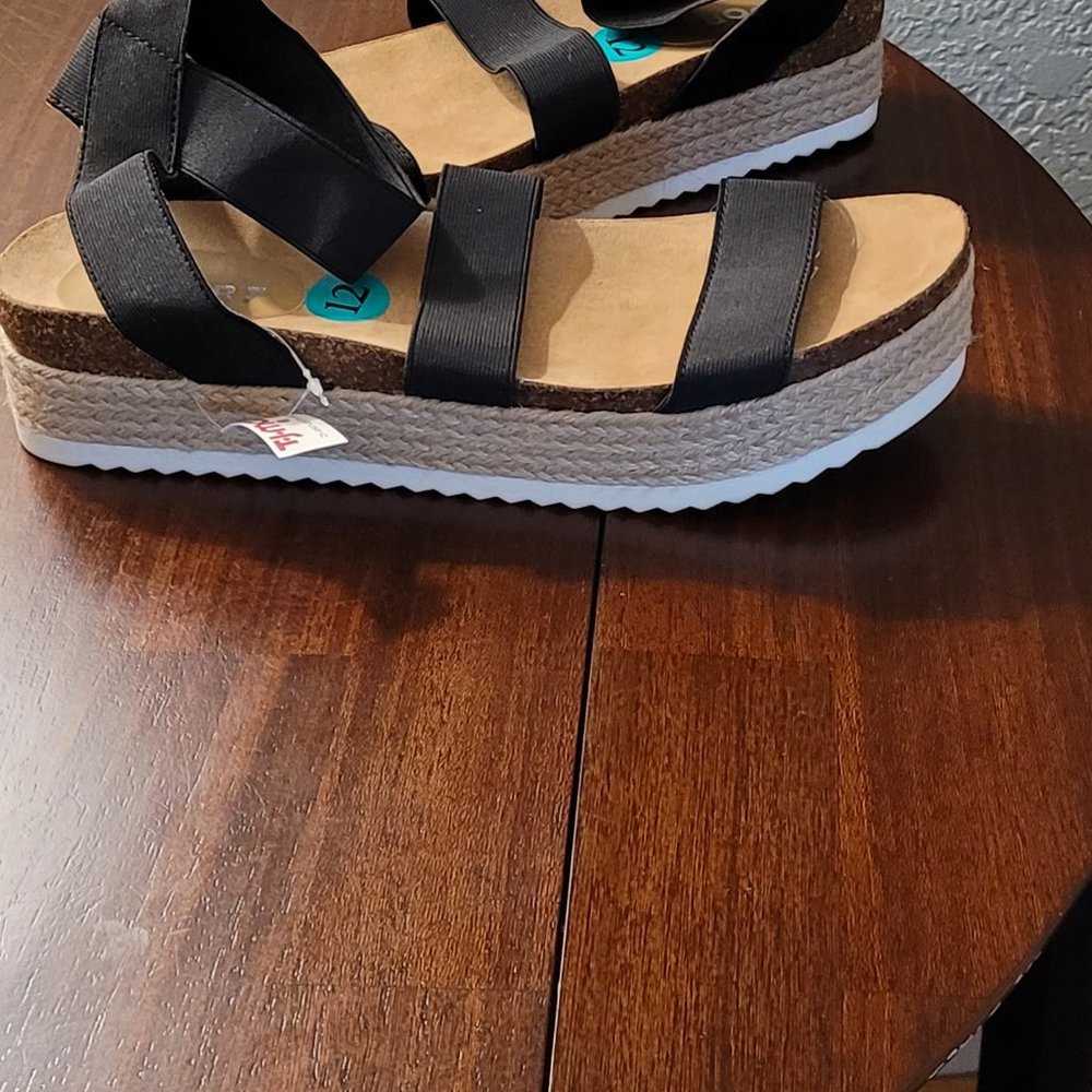 womens sandals